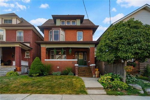 202 Prospect St S, Hamilton, ON, L8M2Z7 | Card Image