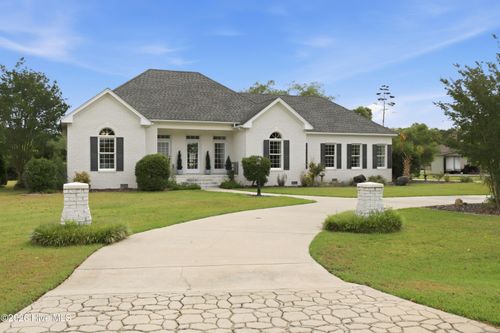 23 Golf Course Dr, Pinetops, NC, 27864-9422 | Card Image