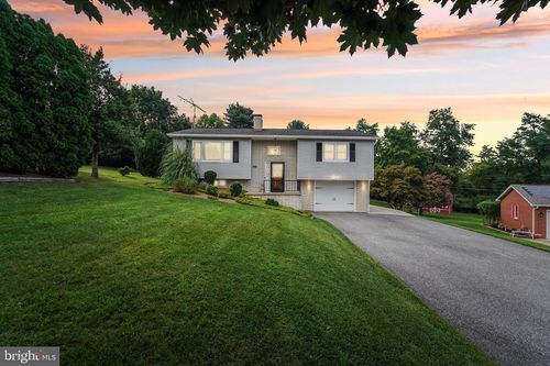 13714 Hillside Ave, Thurmont, MD, 21788-2149 | Card Image