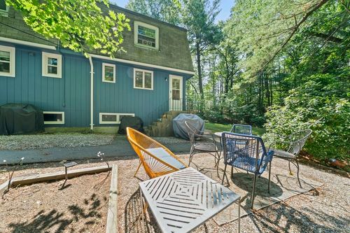 6-11 W Belcher Rd, Foxboro, MA, 02035-2518 | Card Image