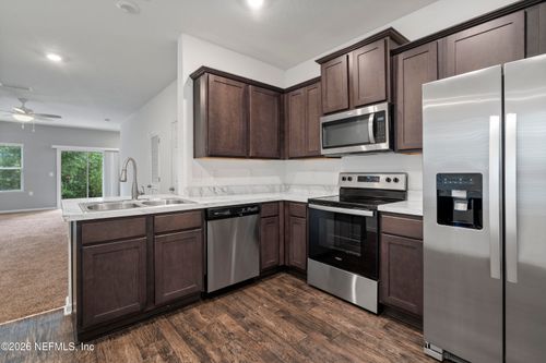 195 Scotch Pebble Dr, St Johns, FL, 32259-6629 | Card Image