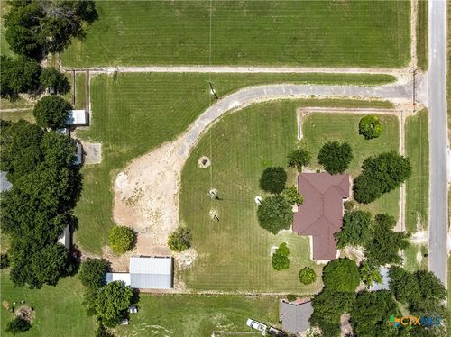 204 Christopher Dr, Eddy, TX, 76524-2560 | Card Image