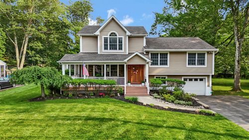 112 E George Ave, Pearl River, NY, 10965-1867 | Card Image