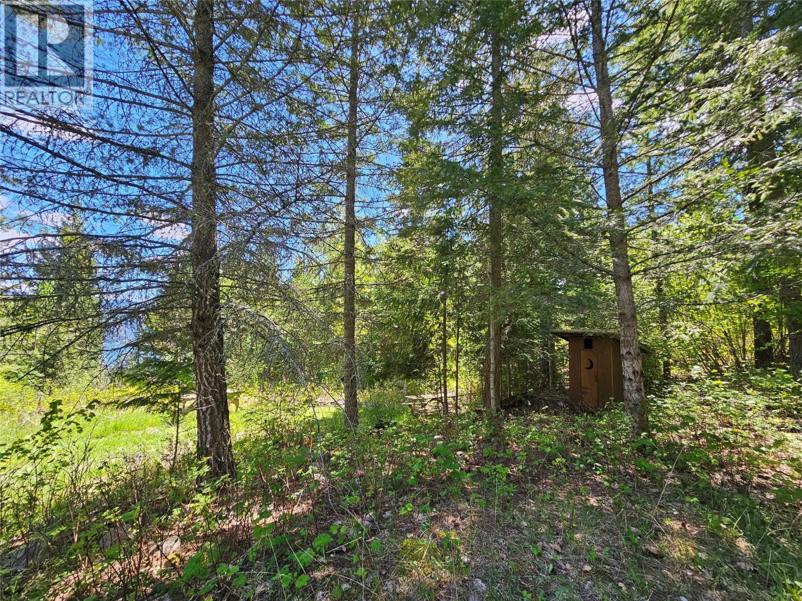 Land in Scotch Creek 3