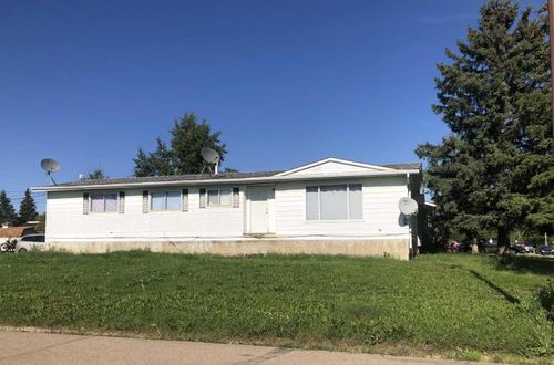 {{alt}} | Card Image