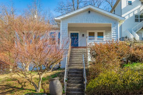 516 Moonhollow Ln, Chattanooga, TN, 37405-4279 | Card Image