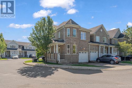 901 Newmarket Lane, Kingston, ON, K7K0C8 | Card Image