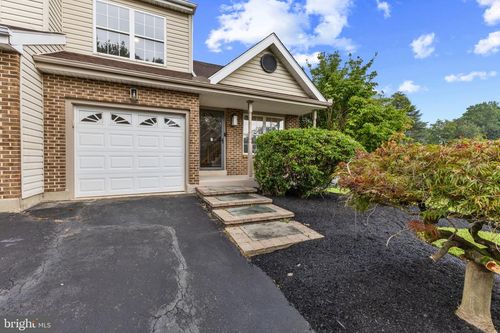 28 Eynon Ct, HOCKESSIN, DE, 19707-9216 | Card Image