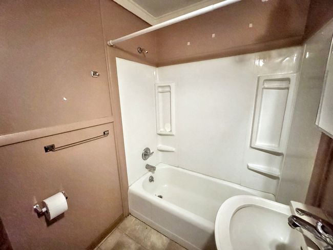 1204 W Reynolds St, House other with 3 bedrooms, 2 bathrooms and 6 parking in Pontiac IL | Image 41