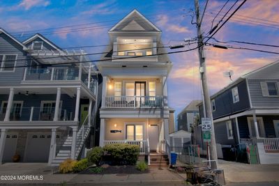 37 Ocean Terrace, House other with 4 bedrooms, 3 bathrooms and null parking in Long Branch NJ | Image 2