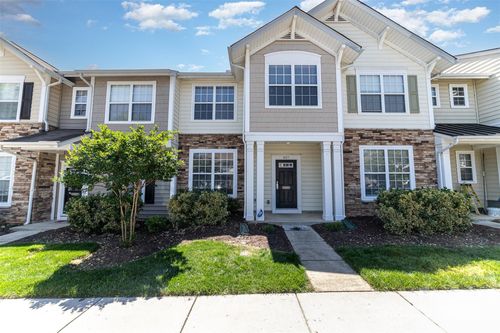 827 Gentlewinds Ct, Fort Mill, SC, 29708-6491 | Card Image