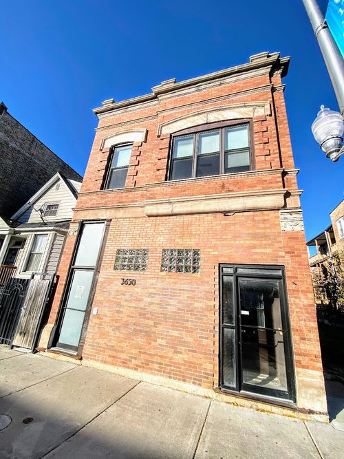 1rear-3650 W Diversey Ave, Chicago, IL, 60647-1126 | Card Image