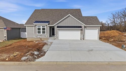 11808 E 231st St, Peculiar, MO, 64078-9628 | Card Image