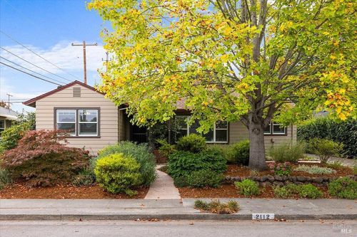 2112 Geary Dr, Santa Rosa, CA, 95404-3118 | Card Image