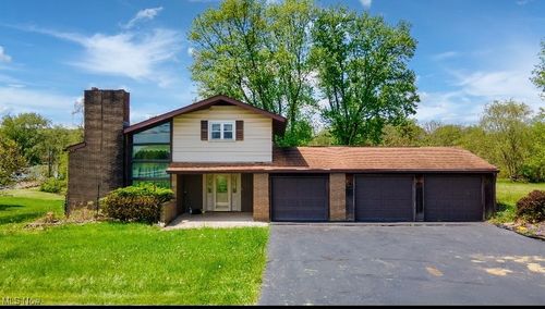 1517 Rolling Acres Rd, New Cumberland, WV, 26047-3040 | Card Image