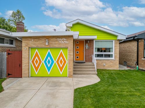 6139 W Gunnison St, Chicago, IL, 60630-2948 | Card Image