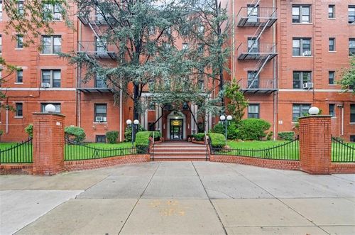 apt-4s-300 Ocean Pkwy, Brooklyn, NY, 11218-4081 | Card Image