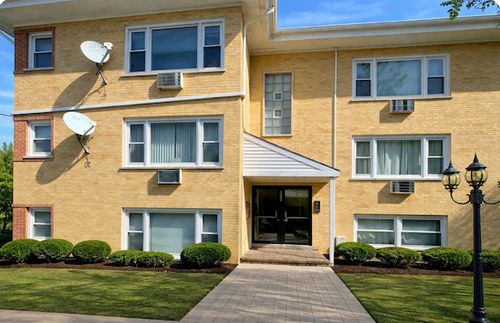 3d-6630 W 95th St, Oak Lawn, IL, 60453-2170 | Card Image