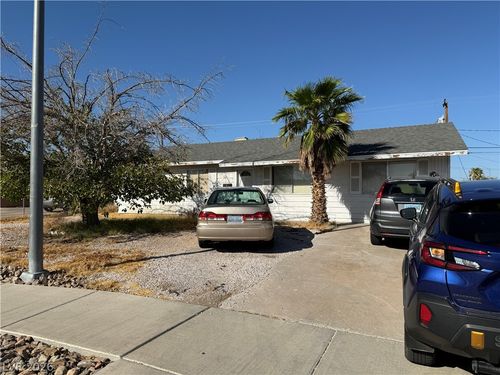 931 Center Street, Henderson, NV, 89015 | Card Image