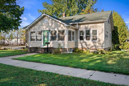 111 3rd Street, Port Edwards, WI, 54469 | Card Image