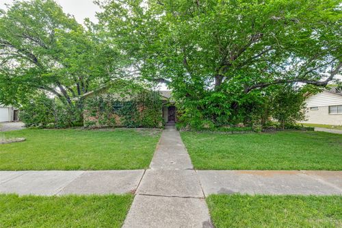 3120 Sombrero Dr, Dallas, TX, 75229-2550 | Card Image