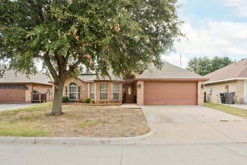 7525 Juliet Ln, Fort Worth, TX, 76137-1093 | Card Image