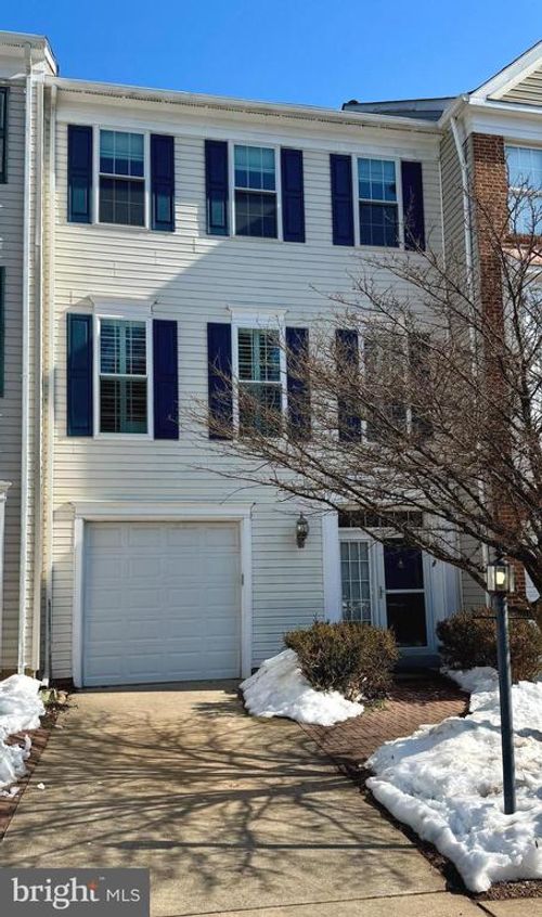 20554 Banbury Sq, STERLING, VA, 20165-7549 | Card Image