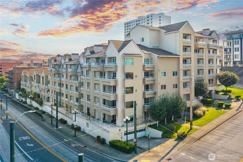 unit-318-1 Broadway, Tacoma, WA, 98402-4111 | Card Image