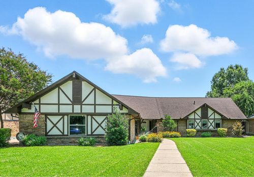 1112 Meadow Crest Ln, Mansfield, TX, 76063-2970 | Card Image