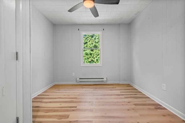 37 Tarinelli Cir, House other with 5 bedrooms, 1 bathrooms and 6 parking in Bridgeport CT | Image 22