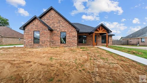 175 Corley Cir, Wake Village, TX, 75501-5862 | Card Image
