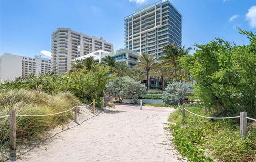 apt-207-6799 Collins Ave, Miami Beach, FL, 33141-5763 | Card Image