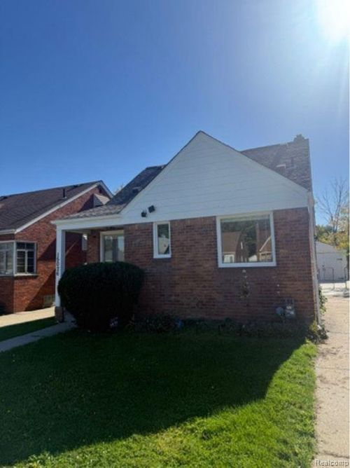 15026 Eastburn St, Detroit, MI, 48205-1364 | Card Image