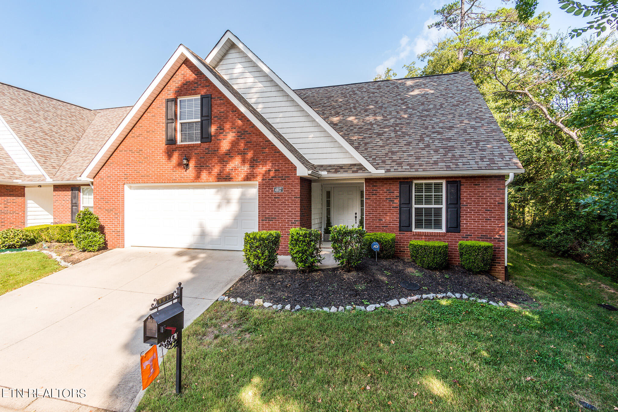 Spring Garden Way, Knoxville, TN 37918