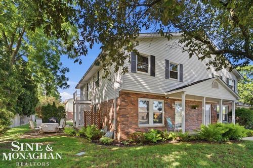 935 Brown St, Saint Clair, MI, 48079-5210 | Card Image