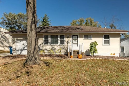 7625 General Meade Ln, Saint Louis, MO, 63123-1220 | Card Image