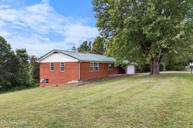 320 Redbird Cir, House other with 3 bedrooms, 2 bathrooms and null parking in Cumberland Gap TN | Image 30