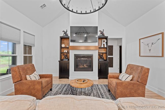 1013 Prairie View Rd, House other with 3 bedrooms, 2 bathrooms and null parking in Ardmore OK | Image 6