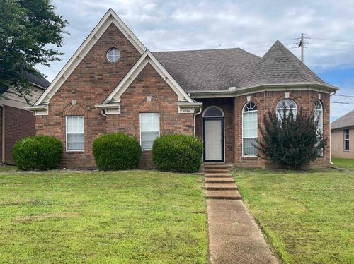 8784 Overcup Oaks Dr, Cordova, TN, 38018-3581 | Card Image