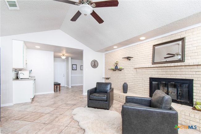 812 Trail Crest Dr, House other with 4 bedrooms, 2 bathrooms and null parking in Harker Heights TX | Image 8