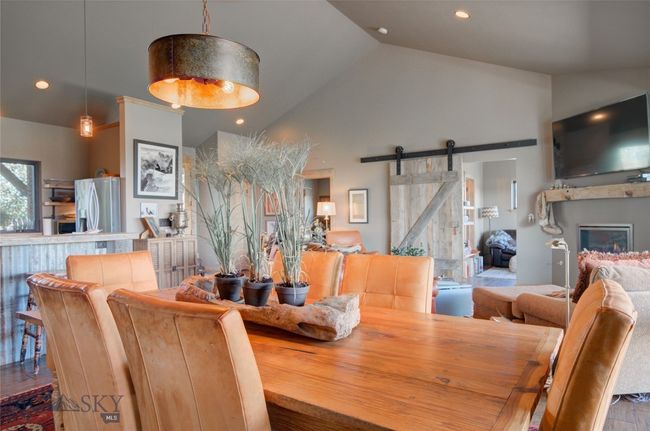 11762 Gooch Hill Rd, House other with 3 bedrooms, 3 bathrooms and null parking in Gallatin Gateway MT | Image 10
