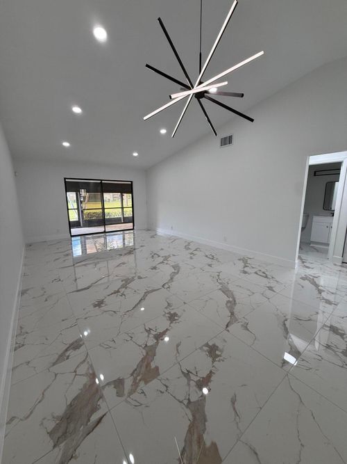 h-817 Sky Pine Way, Greenacres, FL, 33415-9061 | Card Image