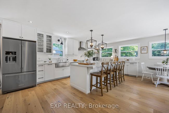 81 Forest Cir, House other with 6 bedrooms, 2 bathrooms and 6 parking in Tiny ON | Image 5