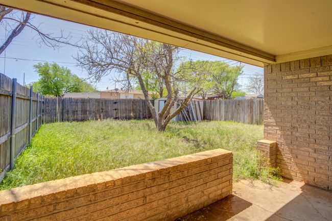 1311 80 Th St, Home with 6 bedrooms, 4 bathrooms and null parking in Lubbock TX | Image 39