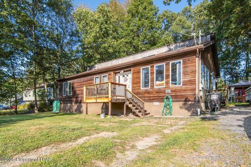 2205 Walnut Trl, Bushkill, PA, 18324-8778 | Card Image