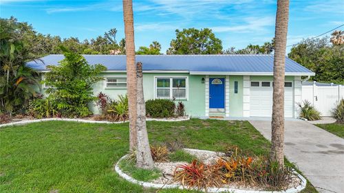 9929 Bay Dr, GIBSONTON, FL, 33534-4409 | Card Image