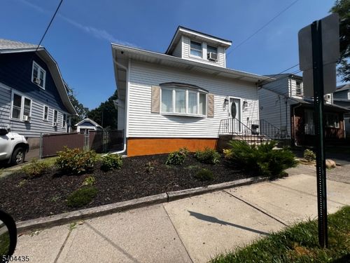 47 N 17th St, Prospect Park, NJ, 07508-1811 | Card Image