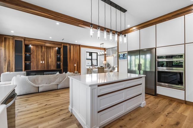 1415 Pipeline Pl, House other with 8 bedrooms, 9 bathrooms and 4 parking in Coquitlam BC | Image 13