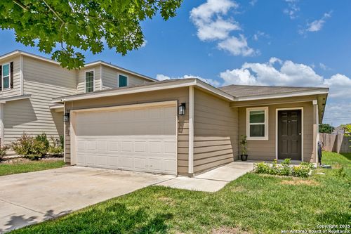 9510 Silver Mist Way, San Antonio, TX, 78254-2461 | Card Image