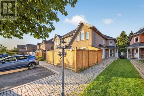 142 Pressed Brick Drive, Brampton (Brampton North), ON, L6V4K6 | Card Image